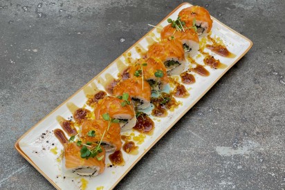 Tempura shrimp and salmon roll