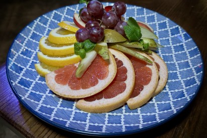 Seasonal fruits plate